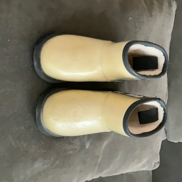 UGG kids classic clear mini ll - Picture 2 of 4